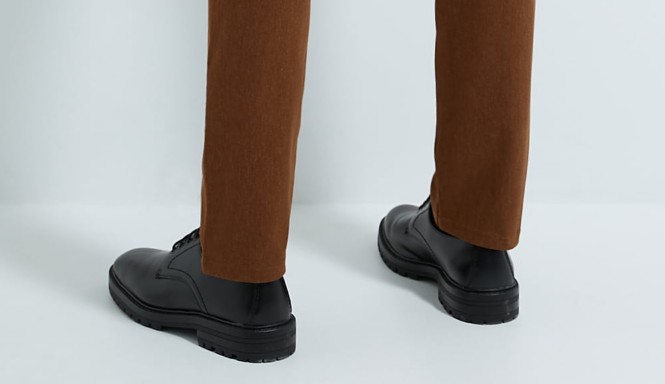 ZARAのスリムフィットメランジチノパンツを裾上げ